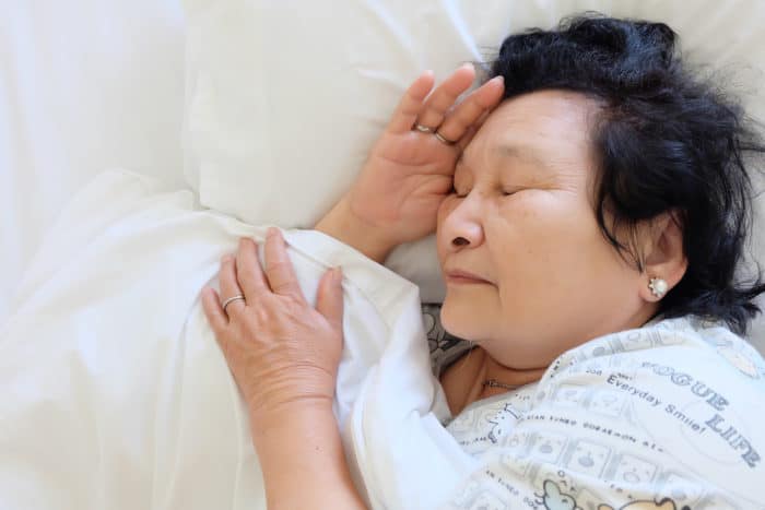premagati globoke težave s spanjem pri starejših
