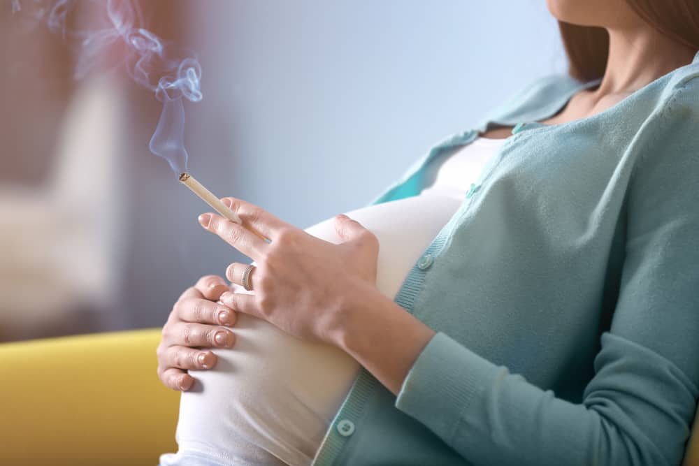 kajenje med nosečnostjo