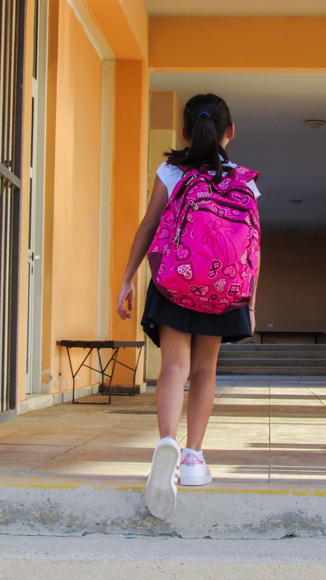 šolske torbe vplivajo na otrokovo hrbtenico