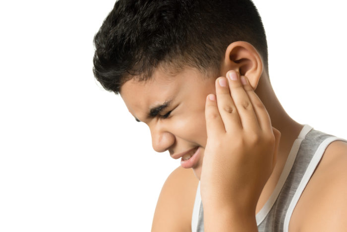 učinek okužbe srednjega ušesa