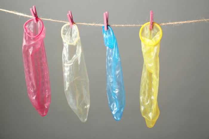 kondomi se uporabljajo dvakrat