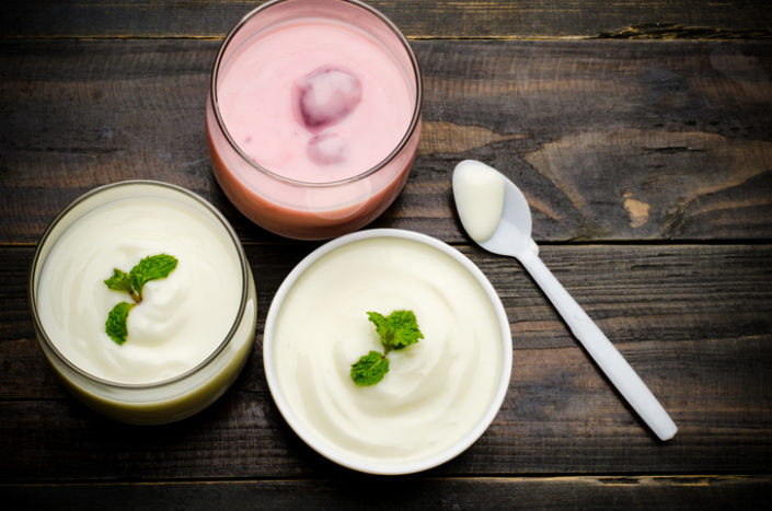 jejte jogurt med nosečnostjo