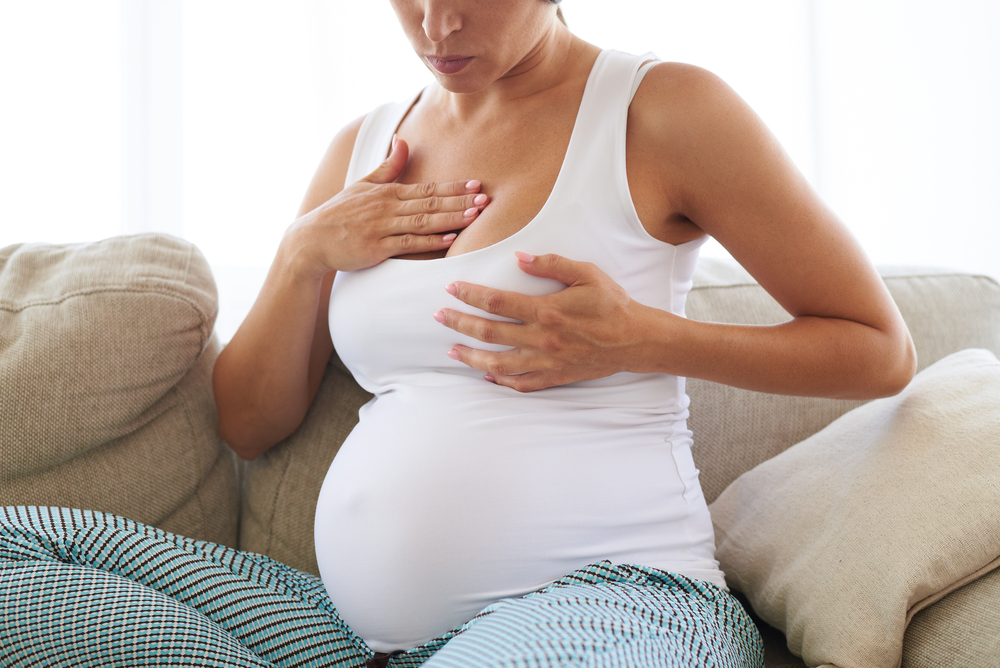 dojenje med nosečnostjo