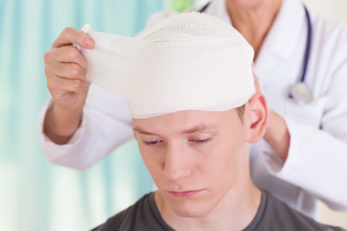 simptomi poškodbe možganov zaradi poškodbe glave