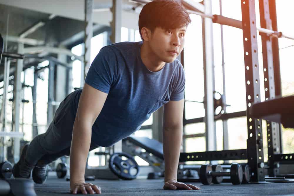 trening moči mišic ali kardio vadbo